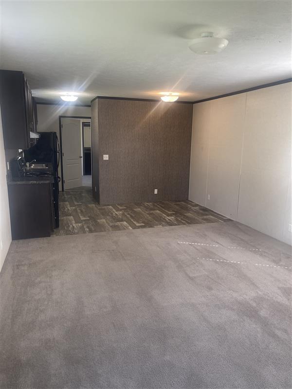 Building Photo - 1753 Rd E