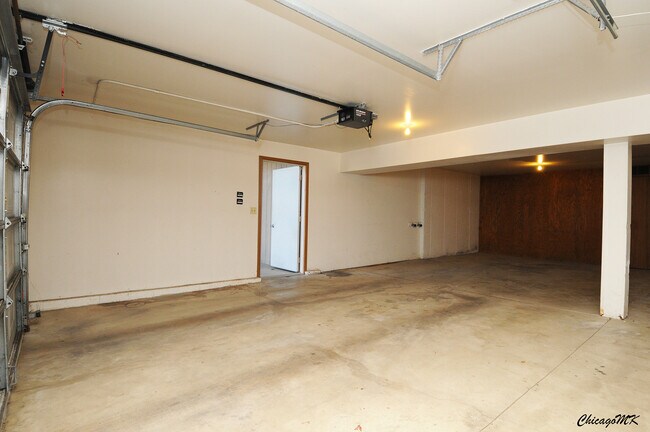 Building Photo - 340 Woodridge Cir