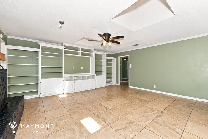 Building Photo - 6416 Wrigley Way