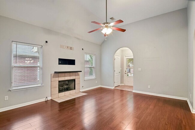 Building Photo - 2742 Oxmoor Way