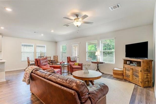 Building Photo - 5017 Bailey Wy