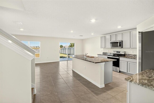 Building Photo - 3288 Silver Date Dr