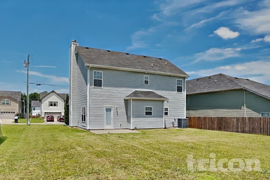 Building Photo - 1107 Selous Dr