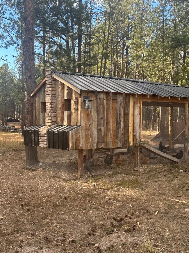 Building Photo - 6980 Wildridge Rd