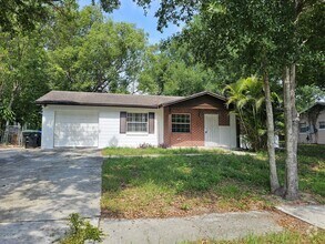 Building Photo - Cozy 3 Bedroom 2 bathroom Home in Prime Or...