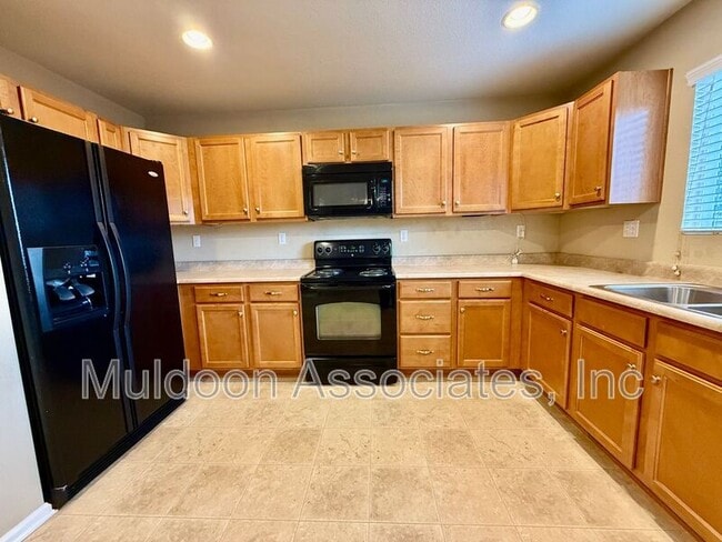 Building Photo - 2512 Sierra Springs Dr