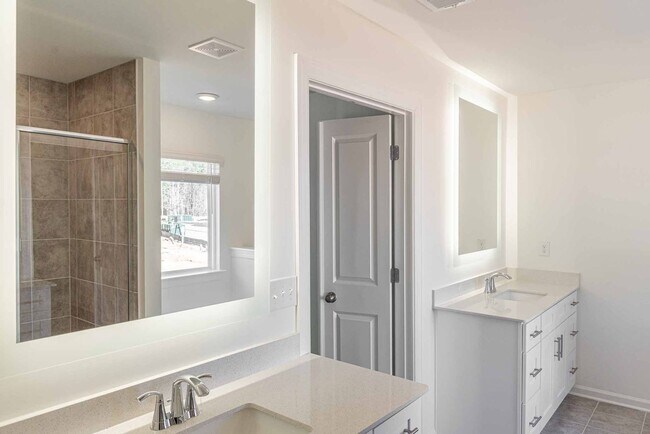 Building Photo - BRAND NEW SINGLE FAMILY HOME IN LOGANVILLE