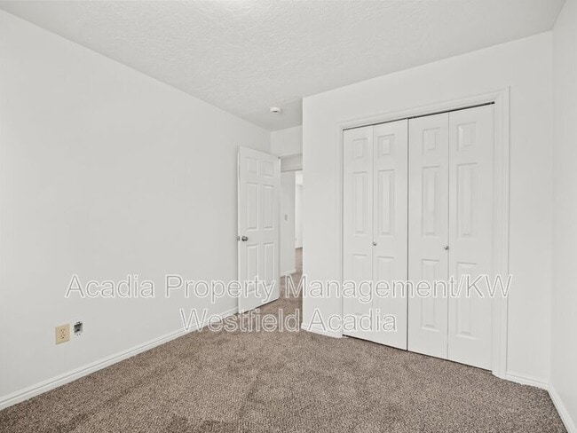 Building Photo - 945 S Freedom Blvd