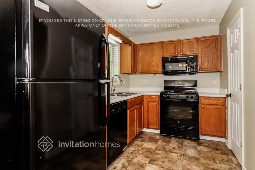 Building Photo - 309 Ivy Brook Dr
