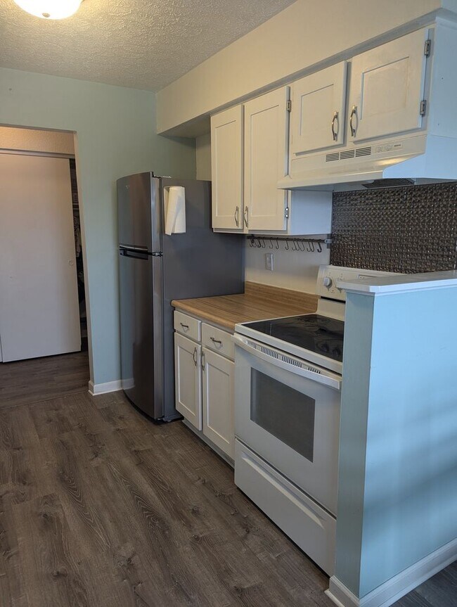Building Photo - 2BR Condo in West Chester, **Pet Friendly-...