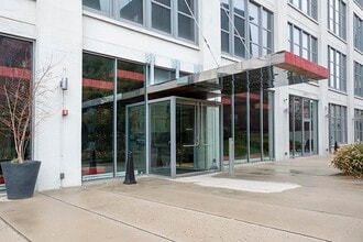 Building Photo - 50 Dey St