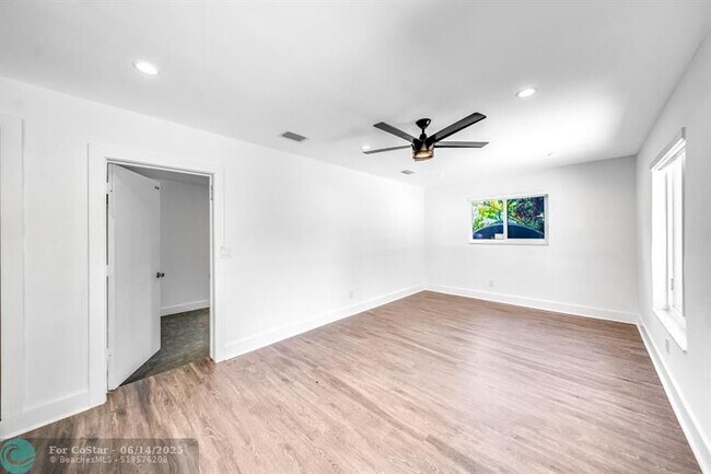 Building Photo - 7491 NW 11th Pl
