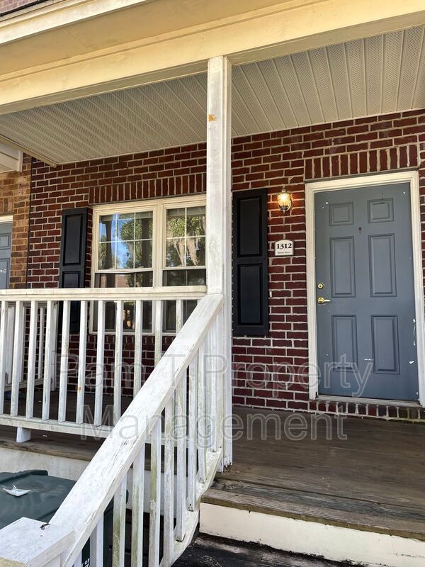 Building Photo - 1312 Dieter St