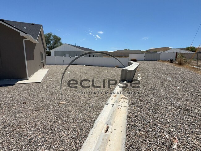 Building Photo - 149 Buena Vista Dr