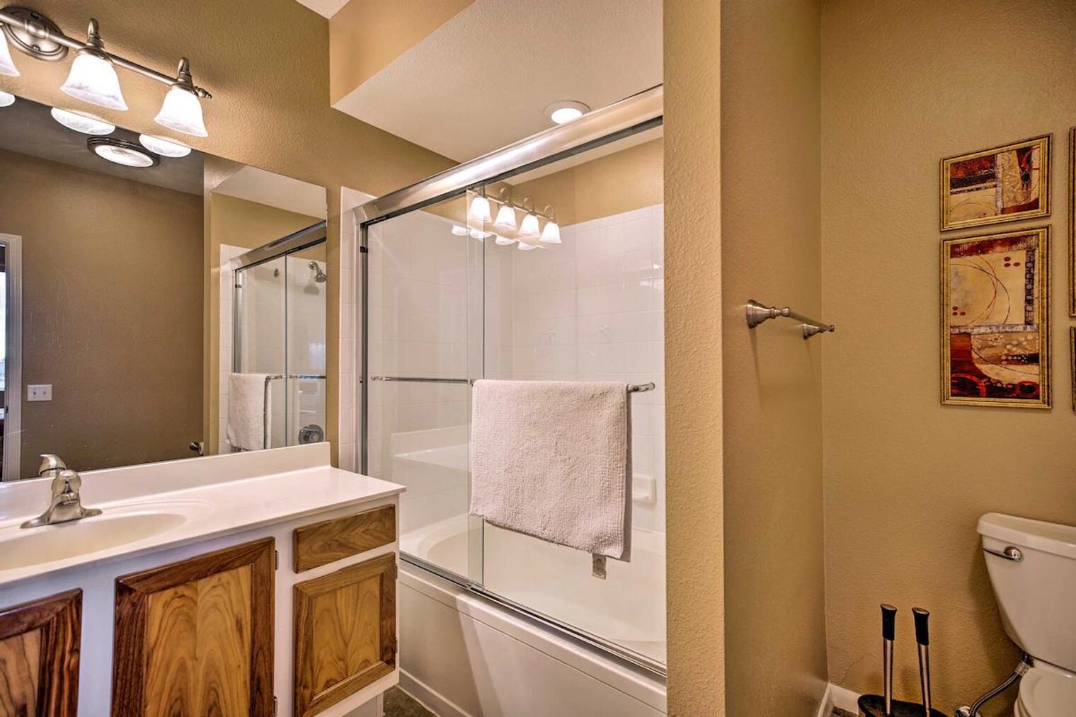 Building Photo - 16013 S Desert Foothills Pkwy