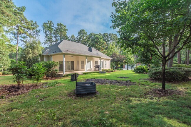 Building Photo - 3169 Glenview Dr