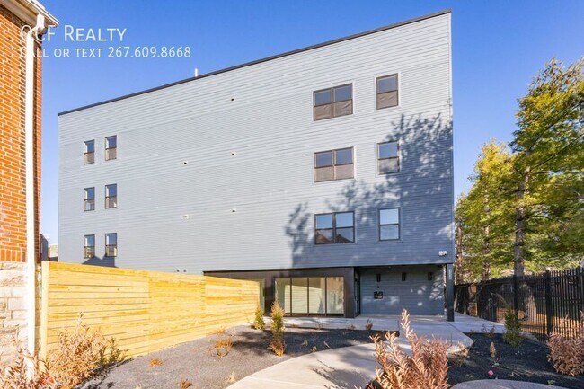 Building Photo - Modern Grays Ferry Apartment