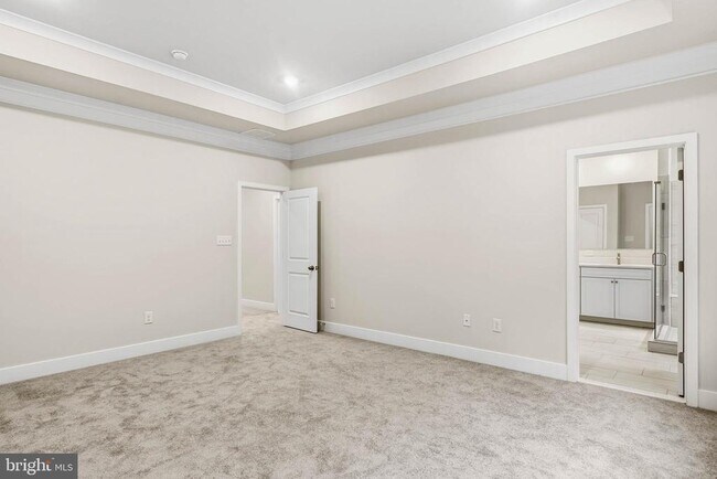 Building Photo - 32066 White Tail Dr