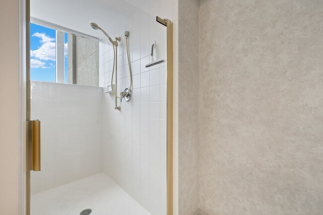 Building Photo - 6849 Grenadier Blvd