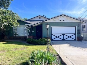 Building Photo - MUST SEE THREE BEDROOM SINGLE FAMILY HOME!