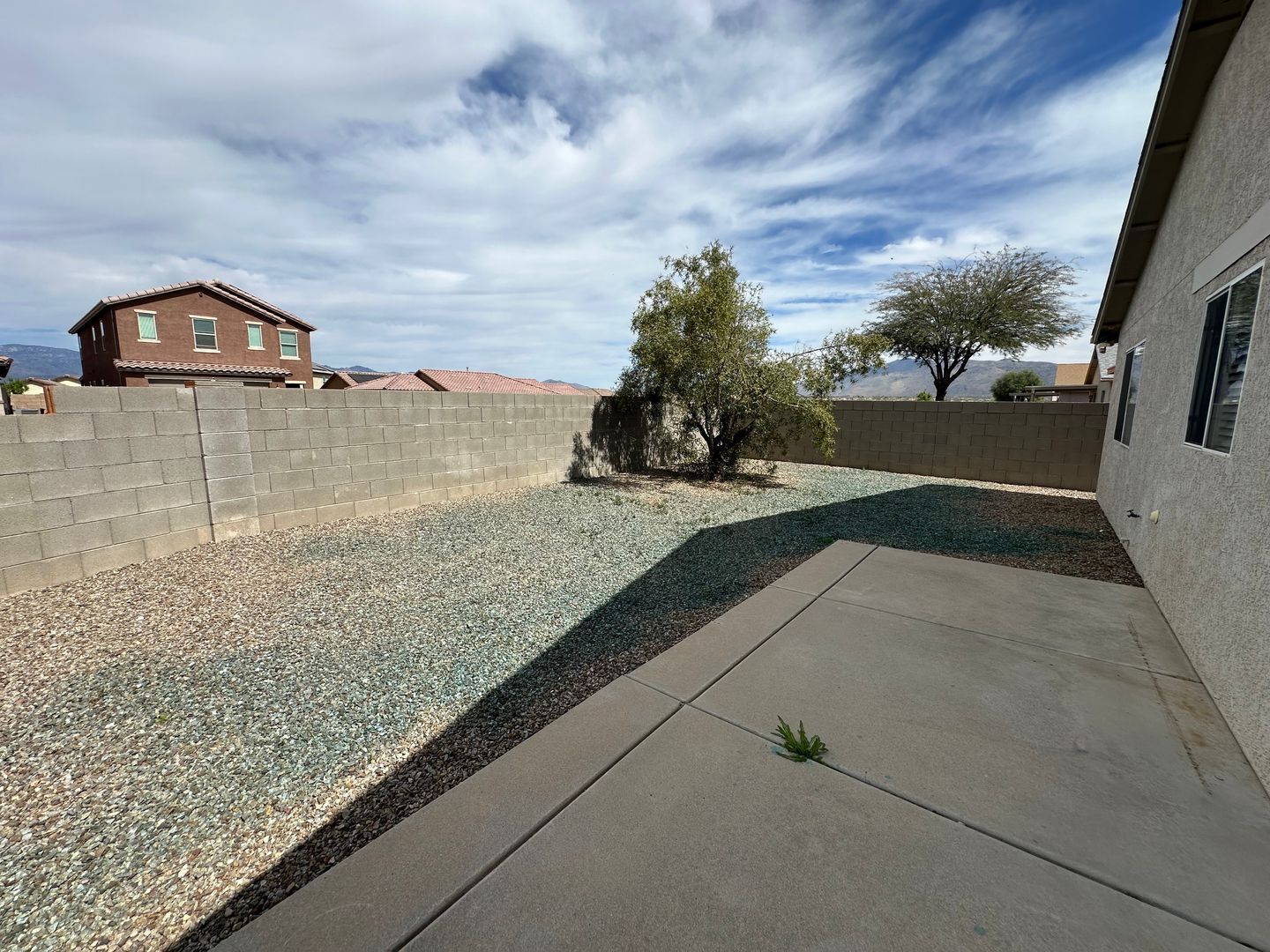 Building Photo - 9011 E Weyburn Dr