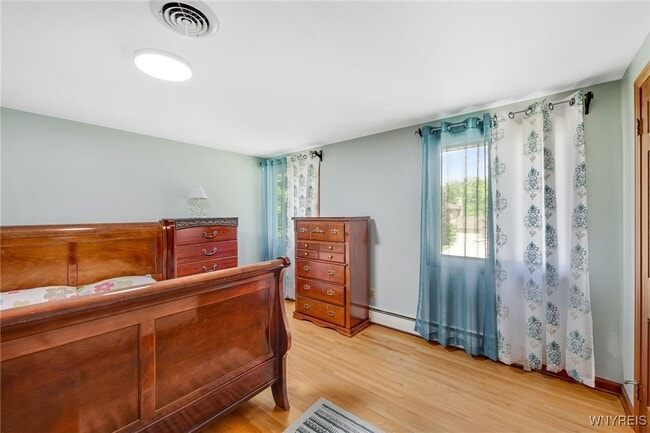 Building Photo - 71 Chaumont Dr