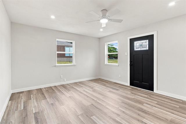 Building Photo - 1504 Coral Cut Off