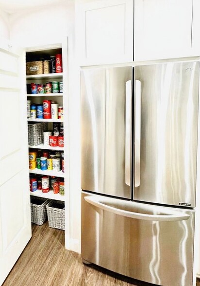 Building Photo - 2611 Eisenhauer Rd