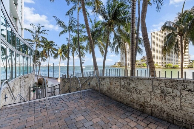 Building Photo - 335 S Biscayne Blvd