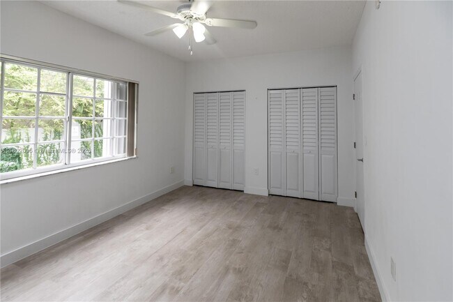 Building Photo - 3007 Bird Ave