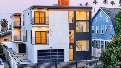 Building Photo - 618 N Mariposa Ave