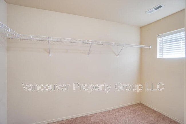 Building Photo - 2645 NE 87th Ave
