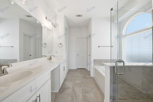 Building Photo - 6700 Palmdale Ln