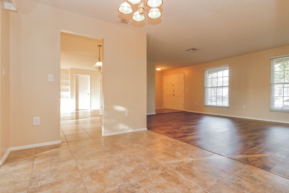 Building Photo - 13021 Sirius Ln