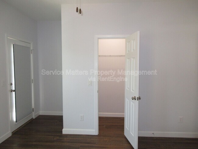 Building Photo - 716 W Intendencia St