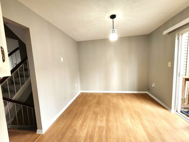 Building Photo - 56 Cherry Bend Ct