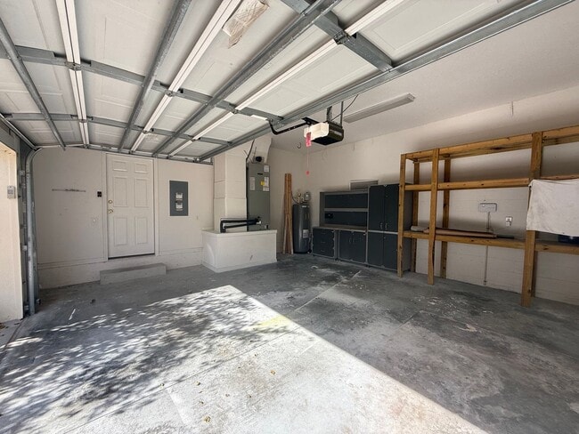 Building Photo - Exquisite 4-Bedroom, 3- Bathroom Home