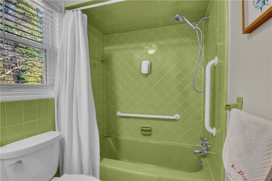 Building Photo - 3155 Hogan Rd SW