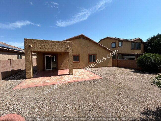 Building Photo - 167 W Calle Patio Lindo