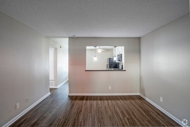 2 BR, 2 BA - 920 SF - Rancho del Sol