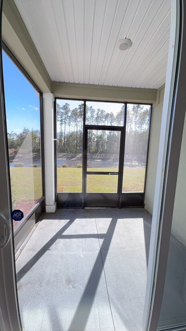 Building Photo - 263 Redbud Rd