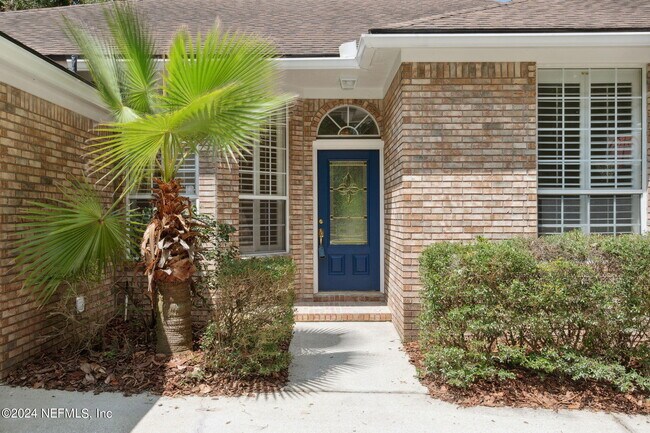 Building Photo - 1181 Westwood Dr