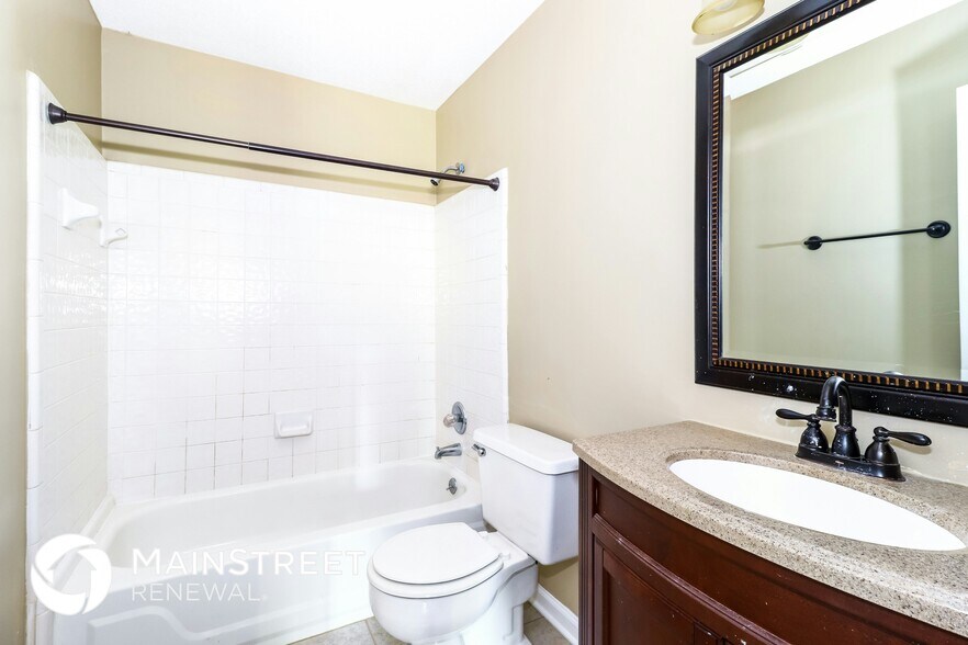 Building Photo - 1422 Hawkcrest Cove N