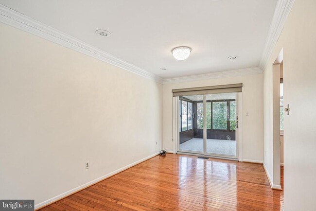 Building Photo - 510 Retford Dr