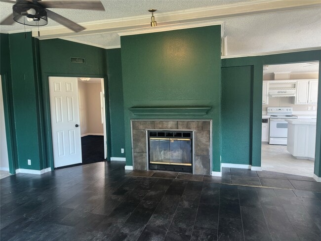 Building Photo - 536 Sabine St