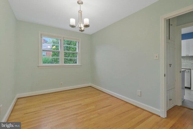 Building Photo - 1907 Alberti Dr