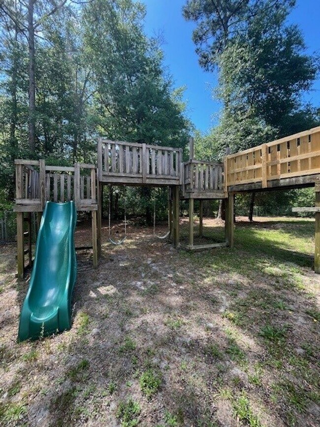 Building Photo - Spacious 3 bedroom 2 bath home in Leland