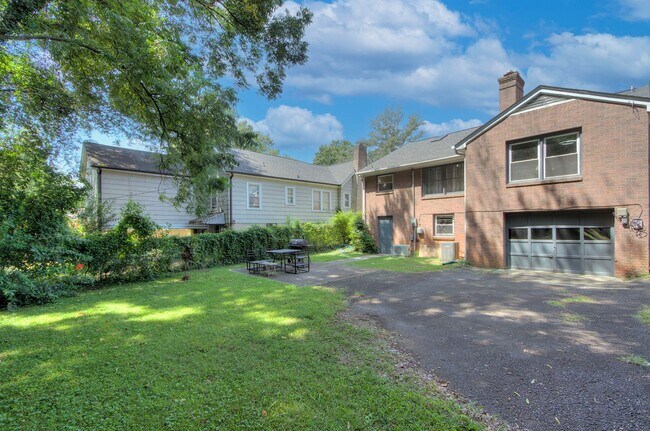 Building Photo - Discover this beautifully updated full brick single-family home in the heart of the historic Wesl...