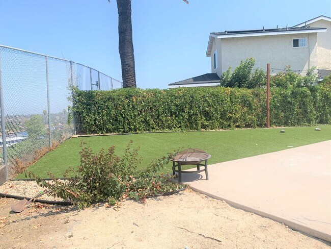 Building Photo - COMING SOON!! ***BEAUTIFUL 3 BEDROOM 2 BATH AVAILABLE IN SAN DIEGO***