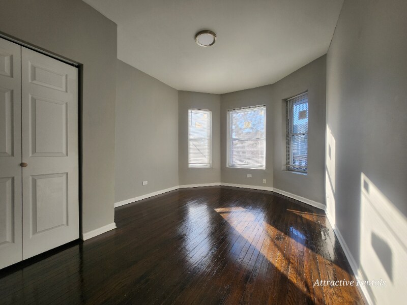 Building Photo - 3658 S Indiana Ave